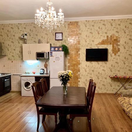Apartment On Zhukovskogo Odesa Exterior foto